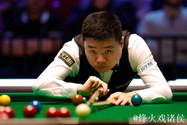 斯诺克武汉公开赛第二轮 丁俊晖输球遗憾出局