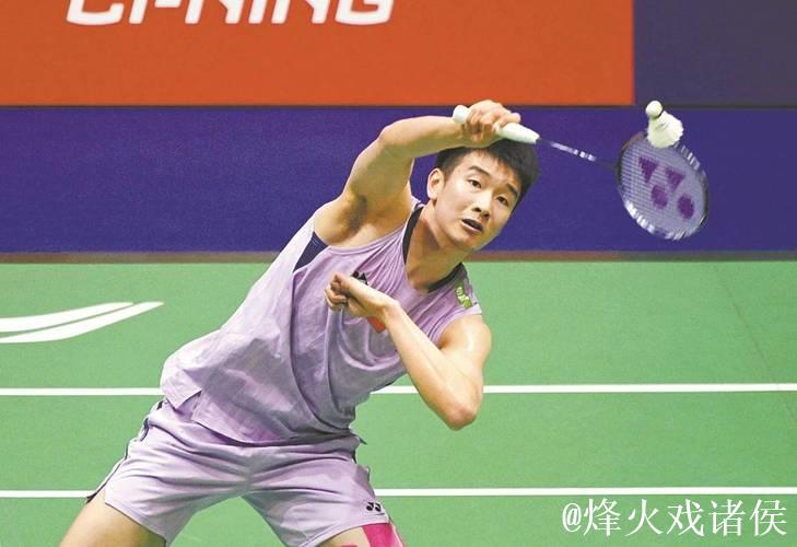 中国羽毛球大师赛:李诗沣力克梁峻豪晋级下一轮 中国羽毛球大师赛:李诗沣力克梁峻豪晋级下一轮